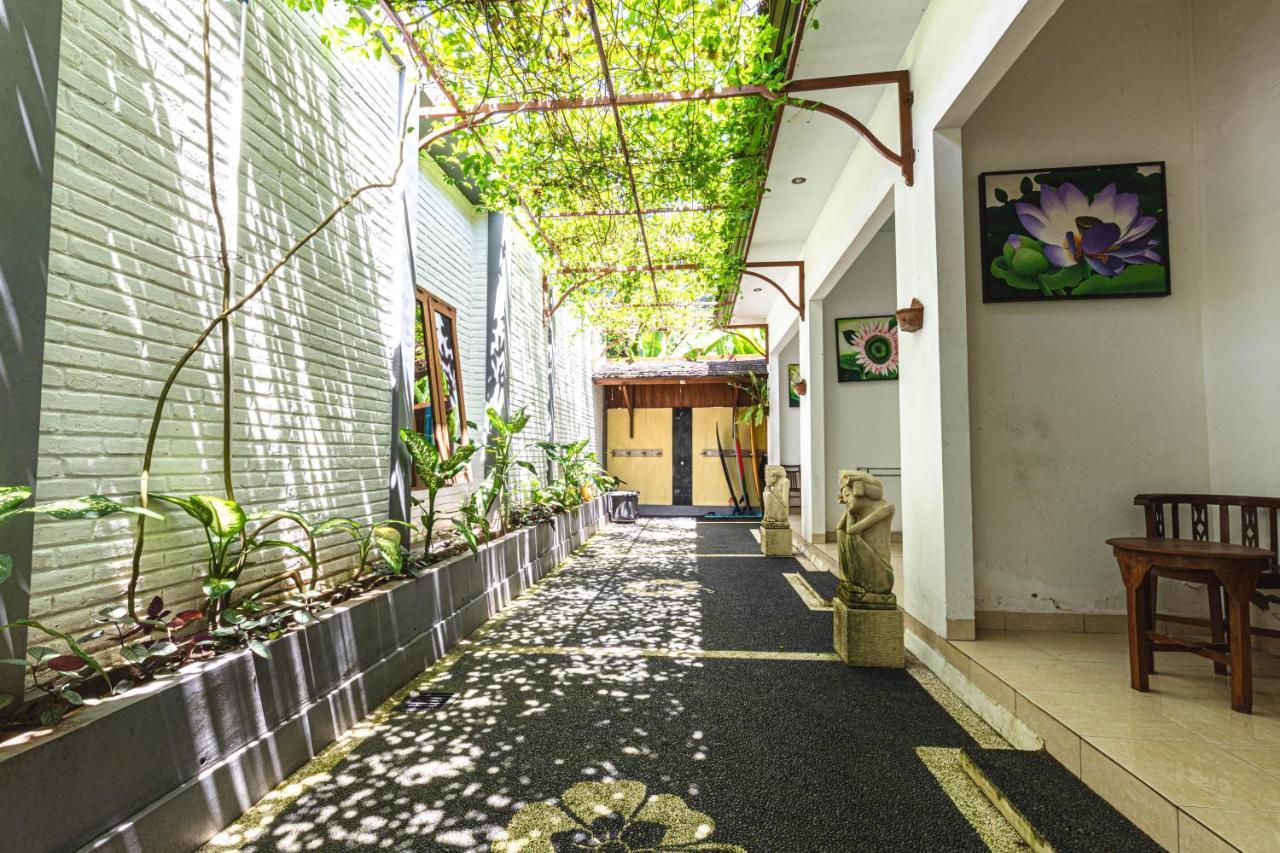 Surf Retreat Villa Sari Bali プルカン エクステリア 写真